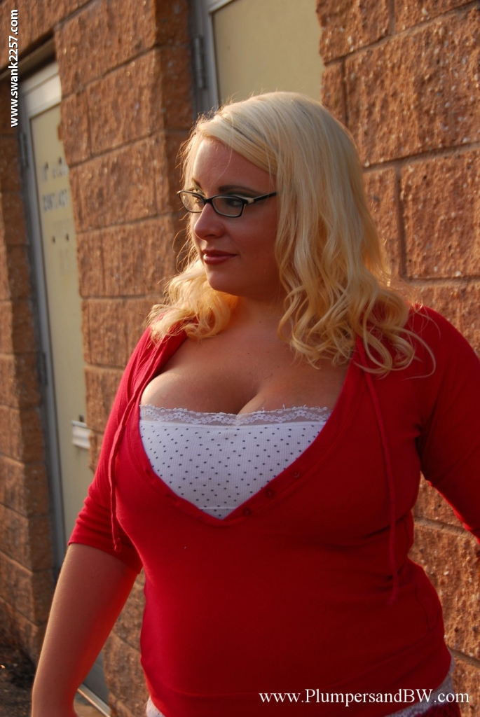 Blonde Fatty In Glasses Smoking And Stripping