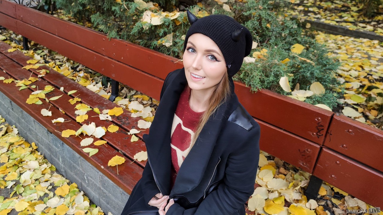 Sia Siberia 穿内衣被支配和操 POV