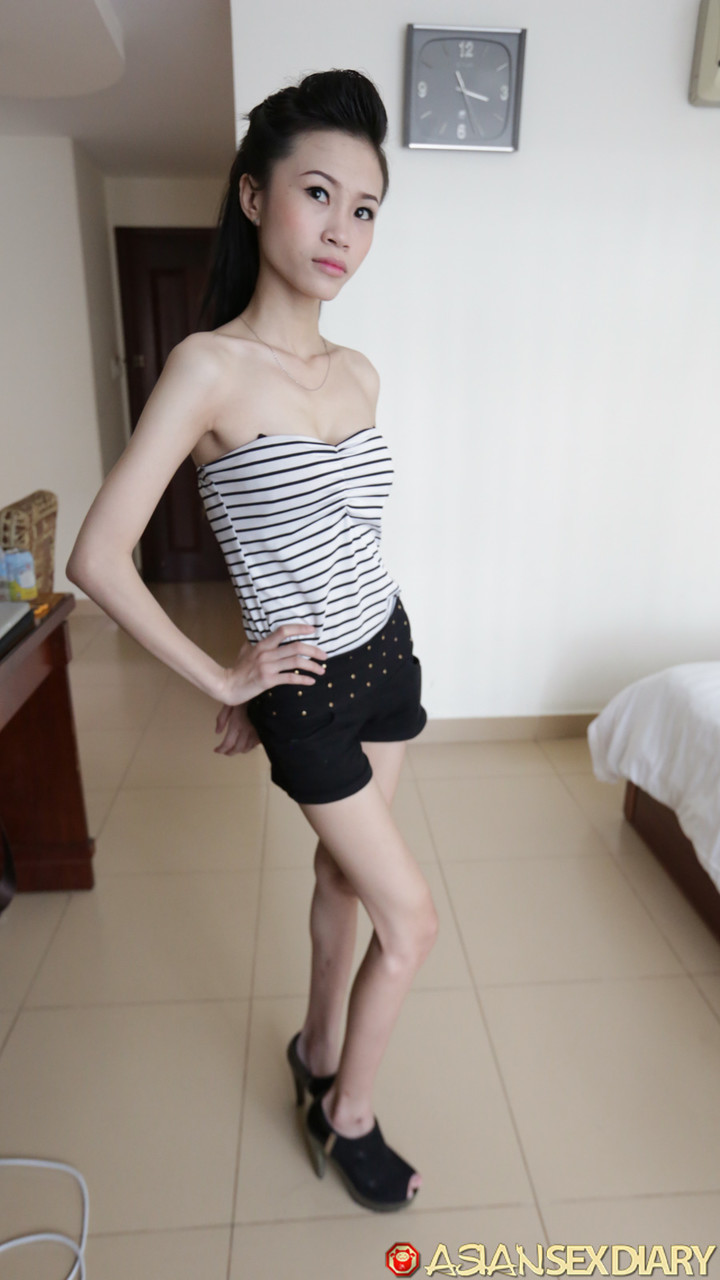 عمل من وجهة نظر Tuyet آسيا المرأة العارية جسدها قبل أن يتم ضربها بقوة