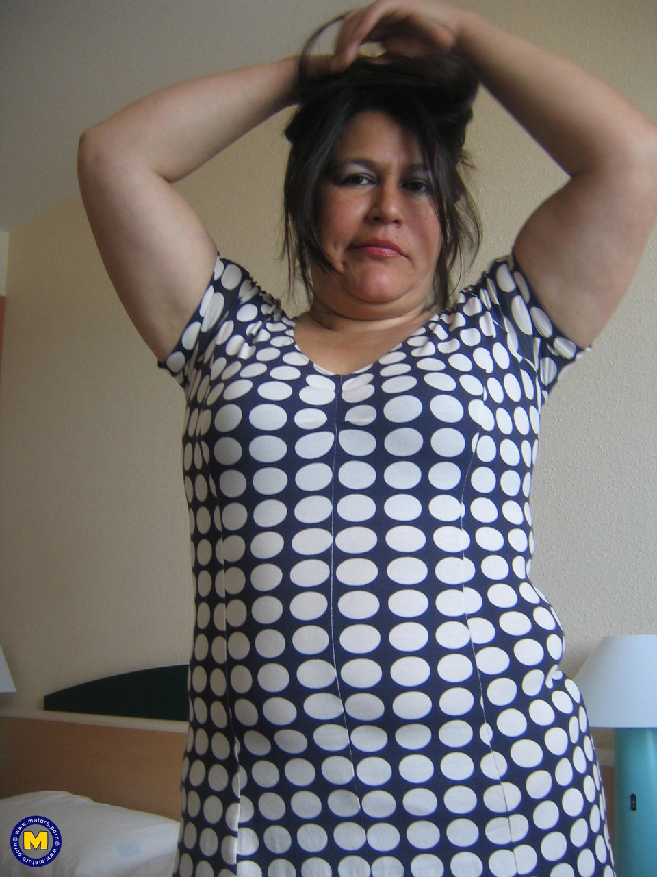 Fat Mom Lucia In Black Garter Belt Toys Her Cunt