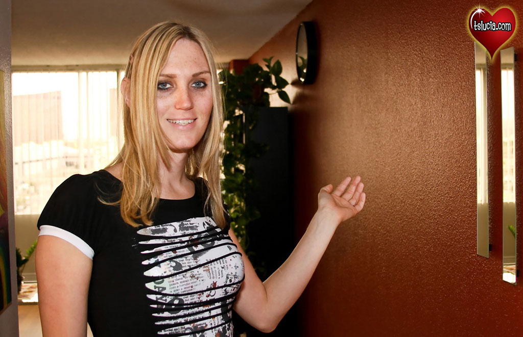 Ts Lucia Naked Photos From Grooby Archives