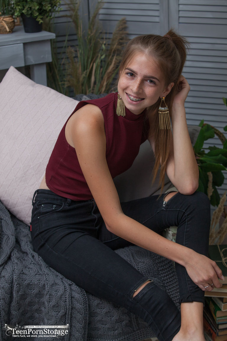 Skinny Teen Rina Reveals Shaved Pussy After Undressing On Chair