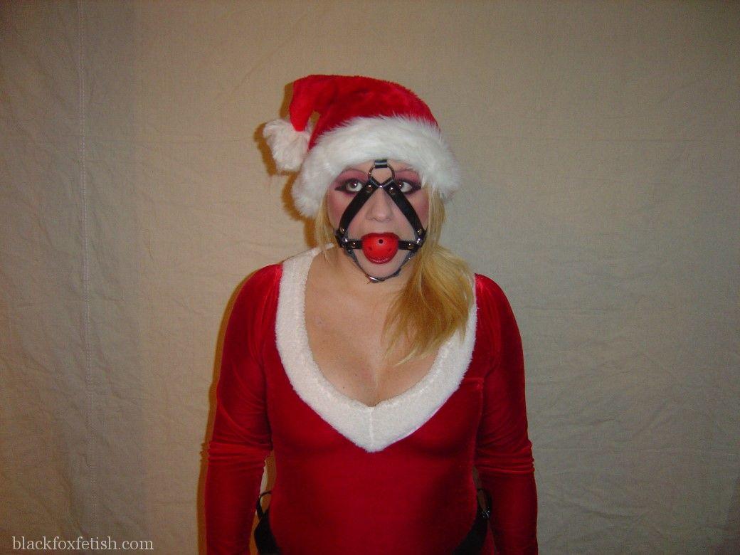 شقراء milf خنقة قبل blowjob ومص حياة