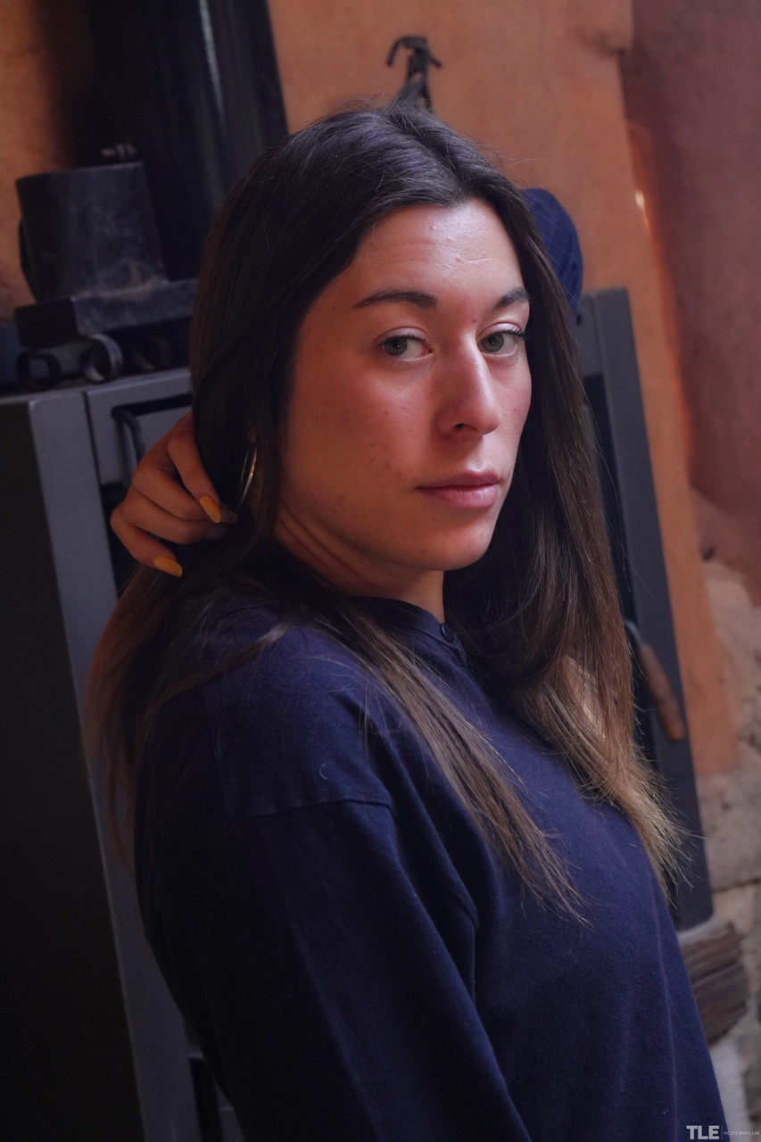 सेंसुअल एरोटिक पोर्न तस्वीरों में एंजी आर के साथ द इरोटिक लाइफ