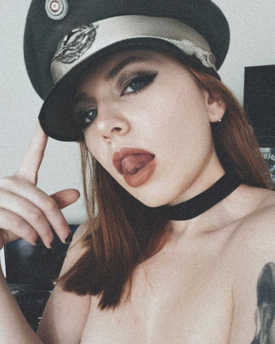 Kirajameson Gets A 4Based Anal Creampie Threesome