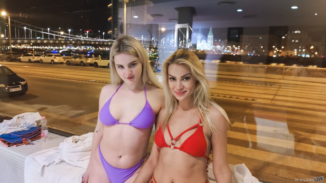 Blondes Nymphomanes Cherry Kiss Et Eliza Eve Montrent Leurs Talents Sexuels Dans Un Quatuor