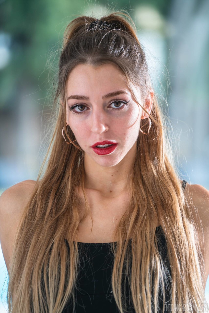 Mary Popiense Solo Striptease In Black Over Knee Boots