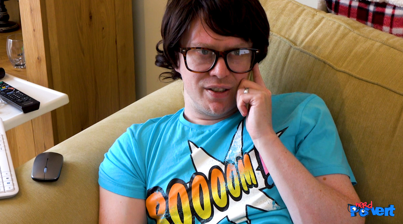 書呆子被黑髮胖妞極致口交