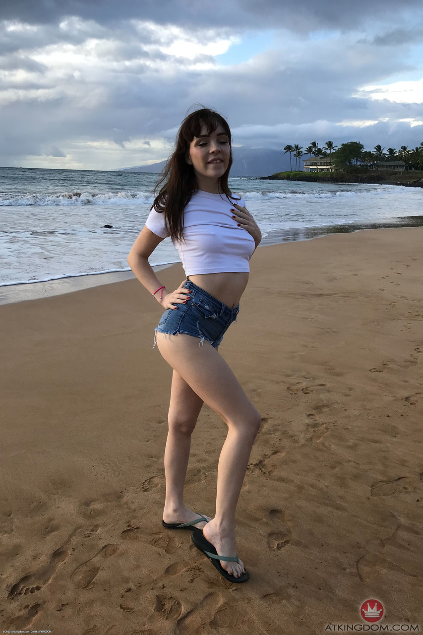 Aliya Brynn XXX Image Gallery From ATK Galleria