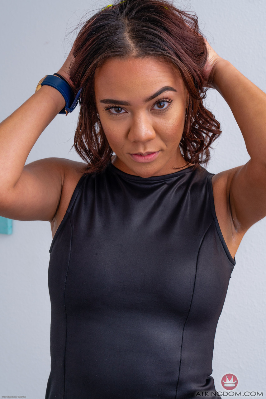 London Tisdale 主演 ATK Exotics 火辣图集