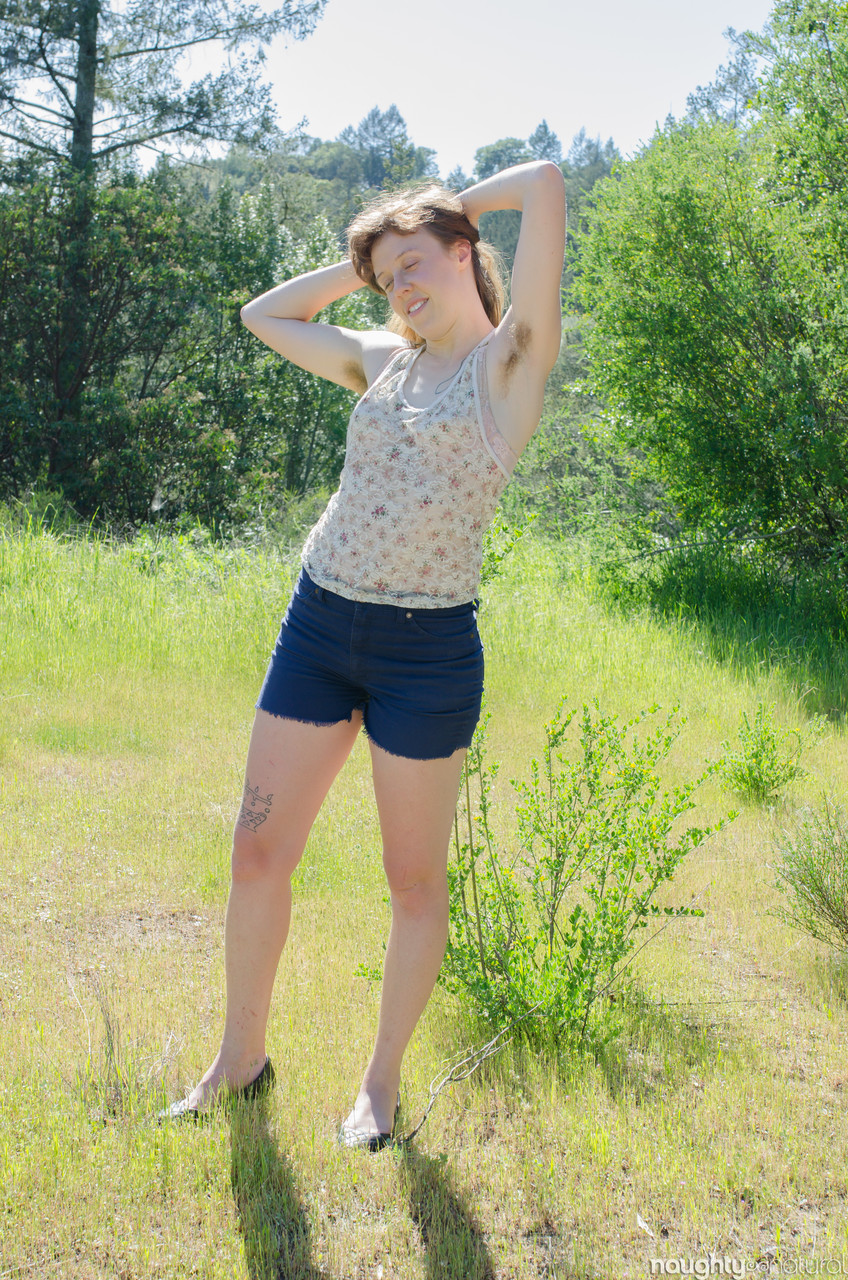 Lovely Amateur Roxanne Strips & Shows Hairy Pussy Outdoors