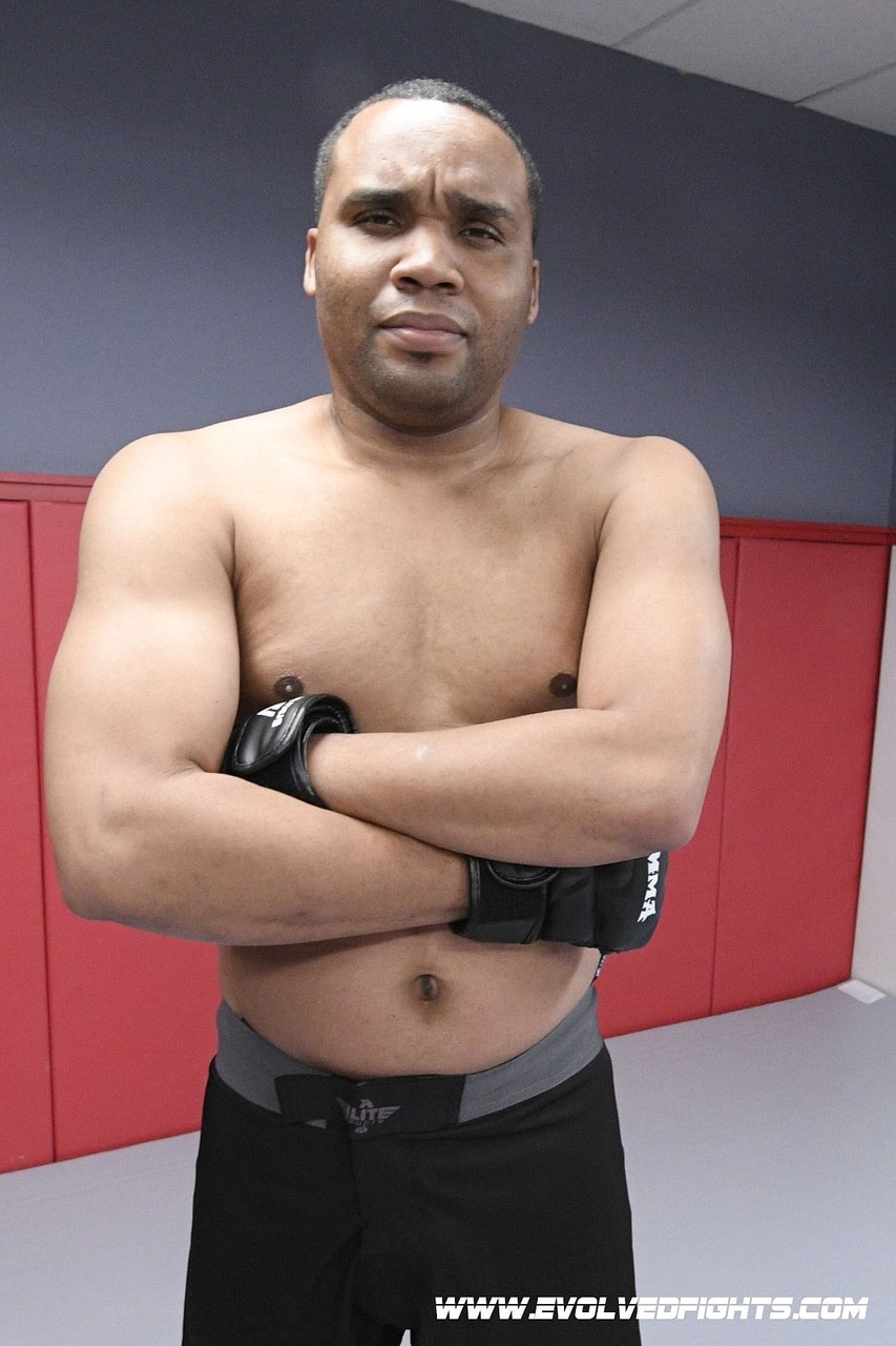 Rothaarige Ringerin Alexa Nova Kämpft Gegen Schwarzen Hengst Vor Hartem Fick