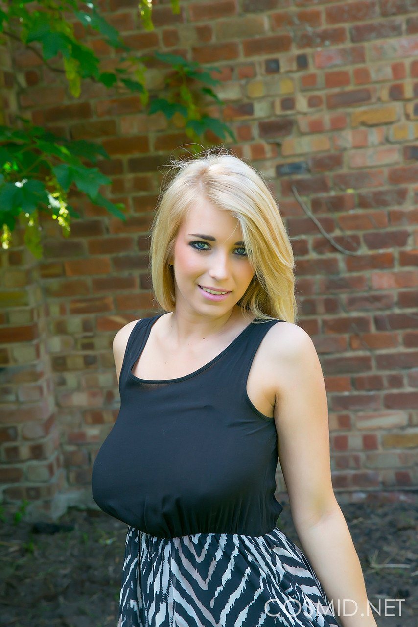 Busty Blonde Jodie Strips Outdoors To Show Saggy Tits