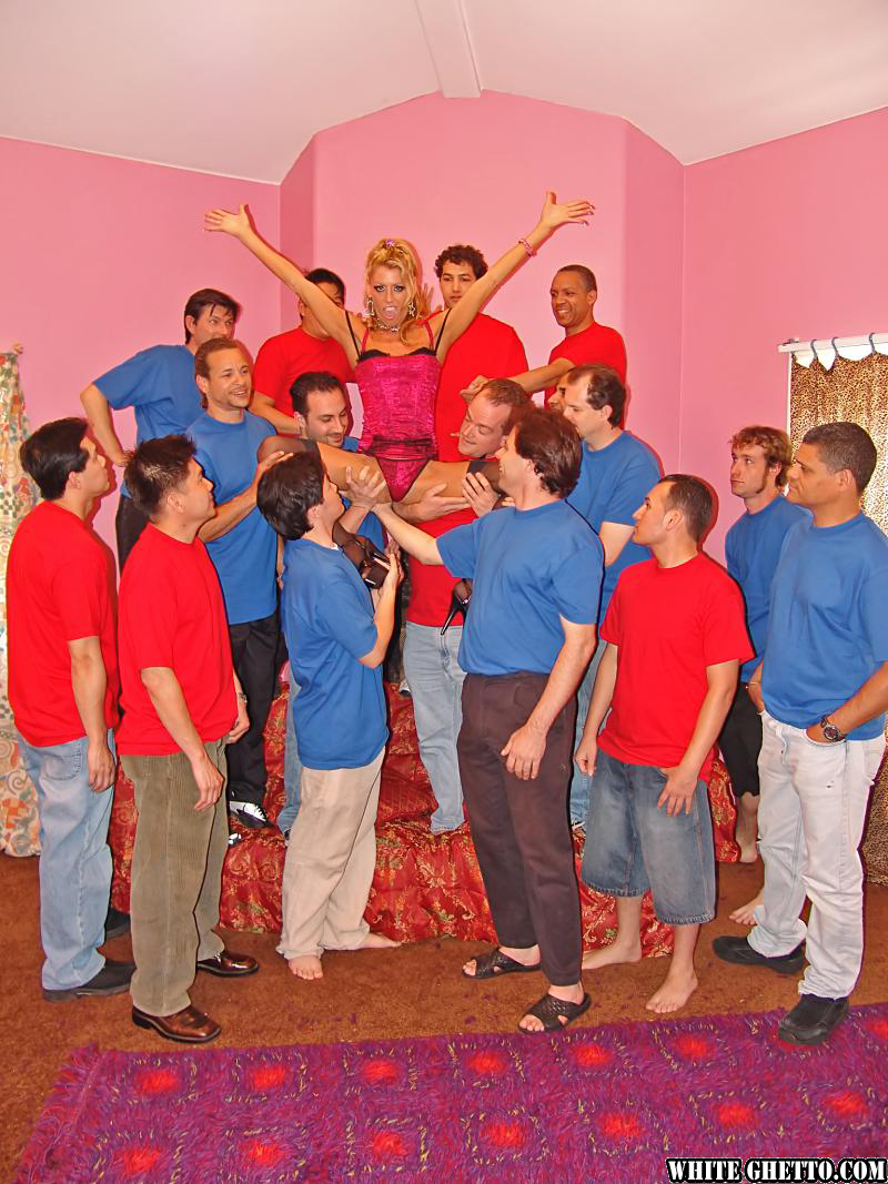 MILF Chelsea Zinn In Stockings And Lingerie Takes Cumshots After Gangbang