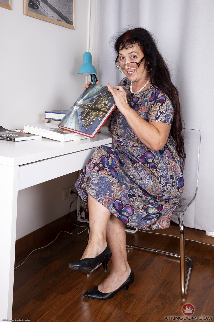 Mature Esmeralda Teacher Exposes Big Saggy Tits And Hairy Milf Pussy