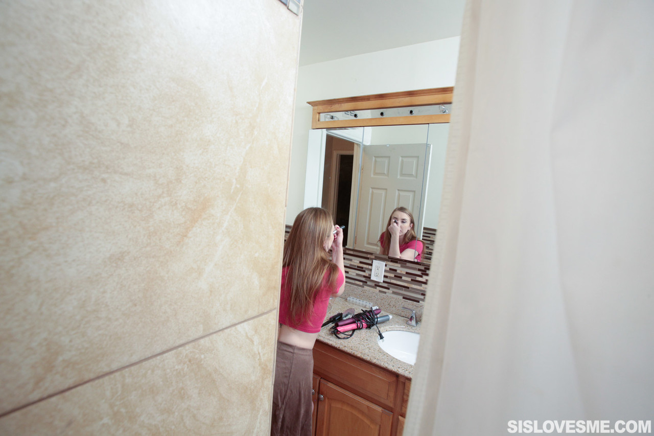 Шантажированная Подросток Ежедневно Делает Минет И Сношается С Приёмным Братом