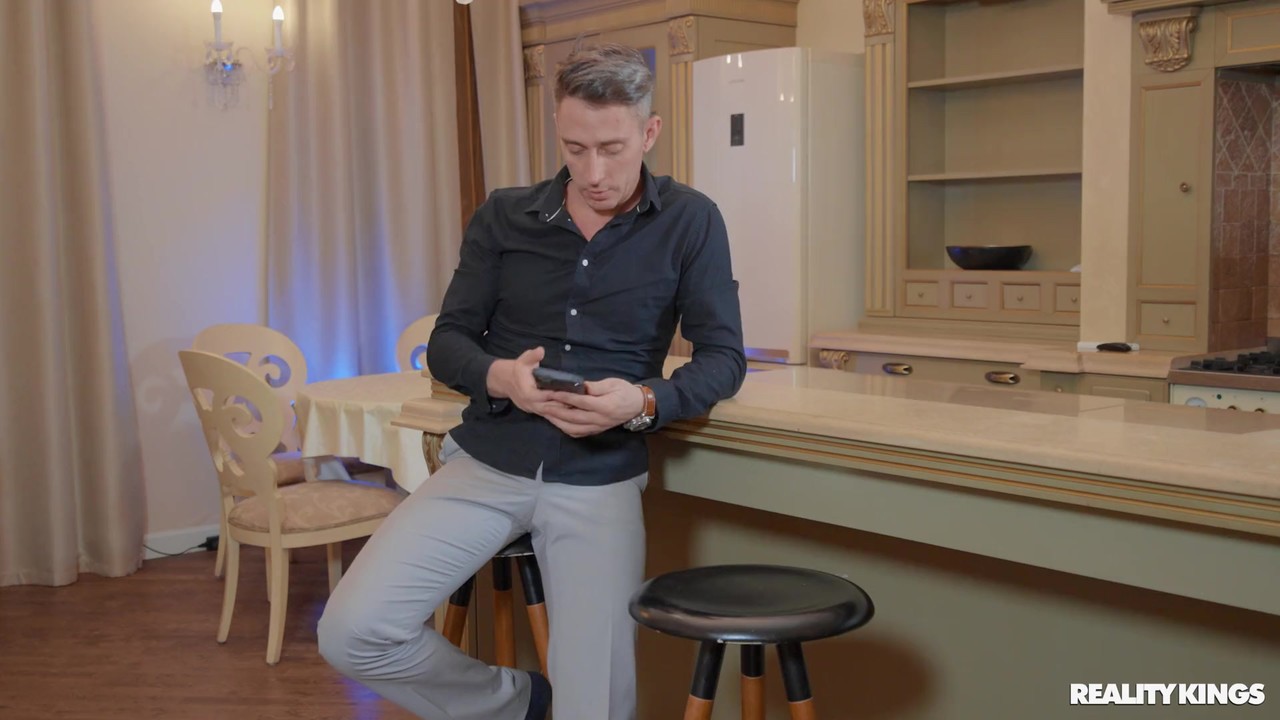 Reality Kings 情色图片：Emanuela Ralf Christian Sata Jones