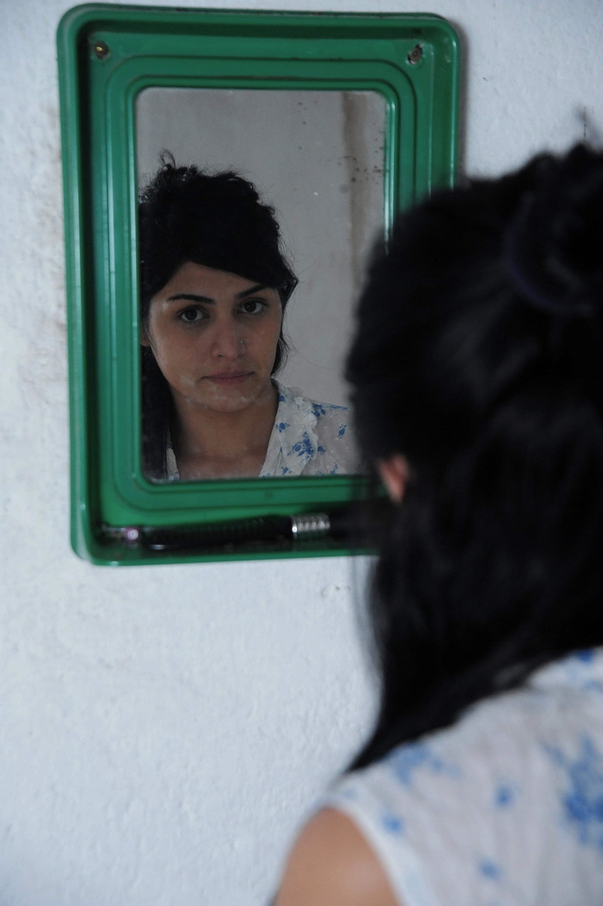 All-Natural Brunette Amie Undresses & Poses Nude In Public Toilet