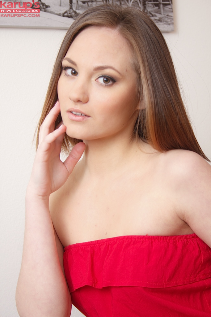 White Teen Mtra Finger Spreads Her Pussy After Stripping To Red Heels