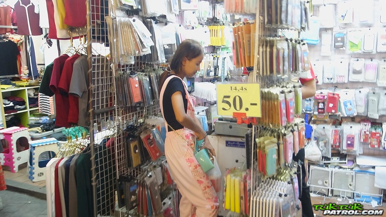 Slim Thai Girl Puy Lets Her Small Boobs Loose From Overalls