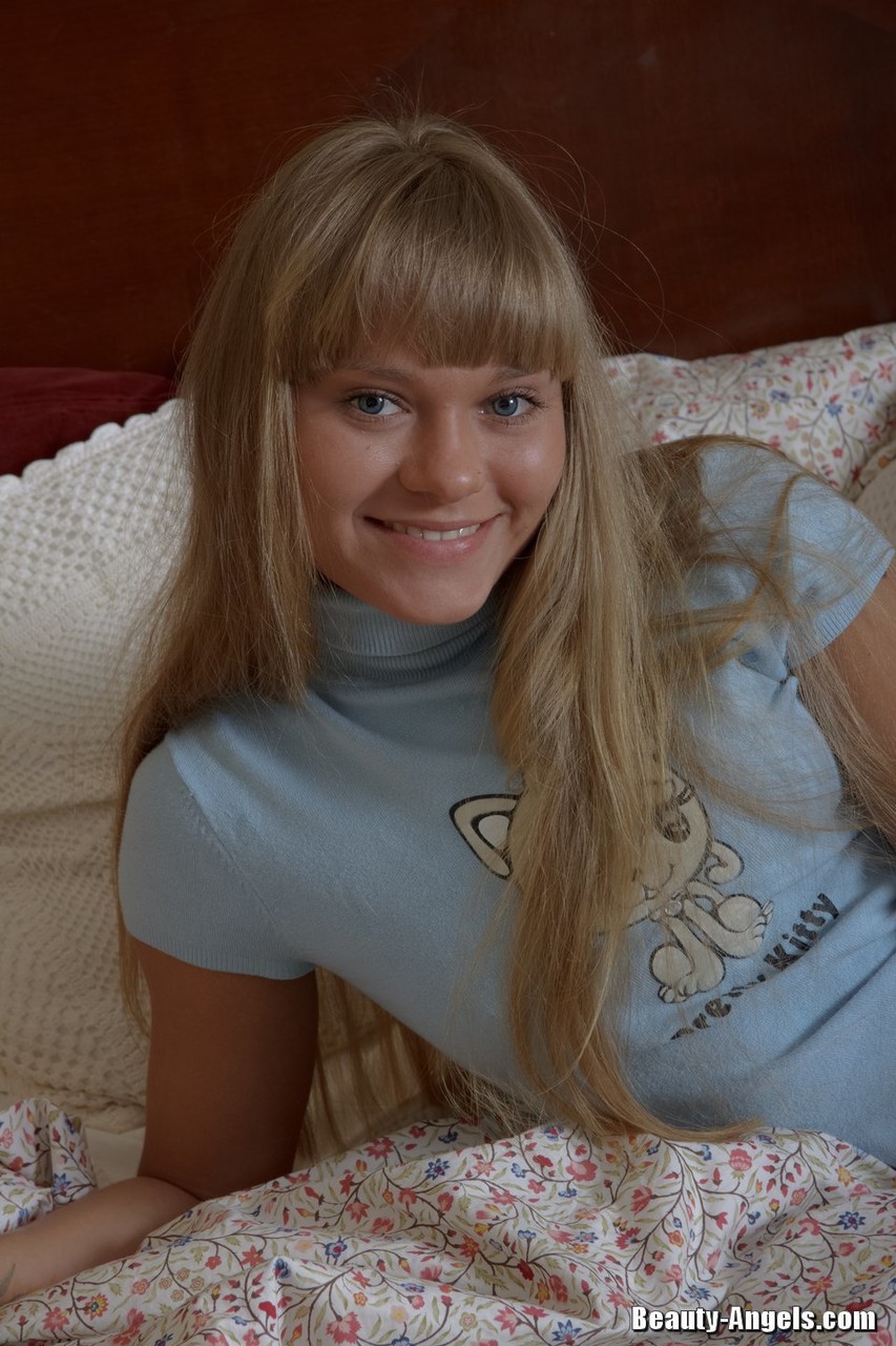 Alluring Teen Willa Sucks Big Dick Until Ejaculation After Hardcore Sex