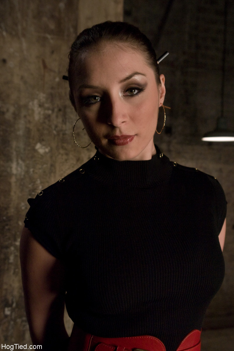 معرض Xxx للقيود والرباط مع سستر دي