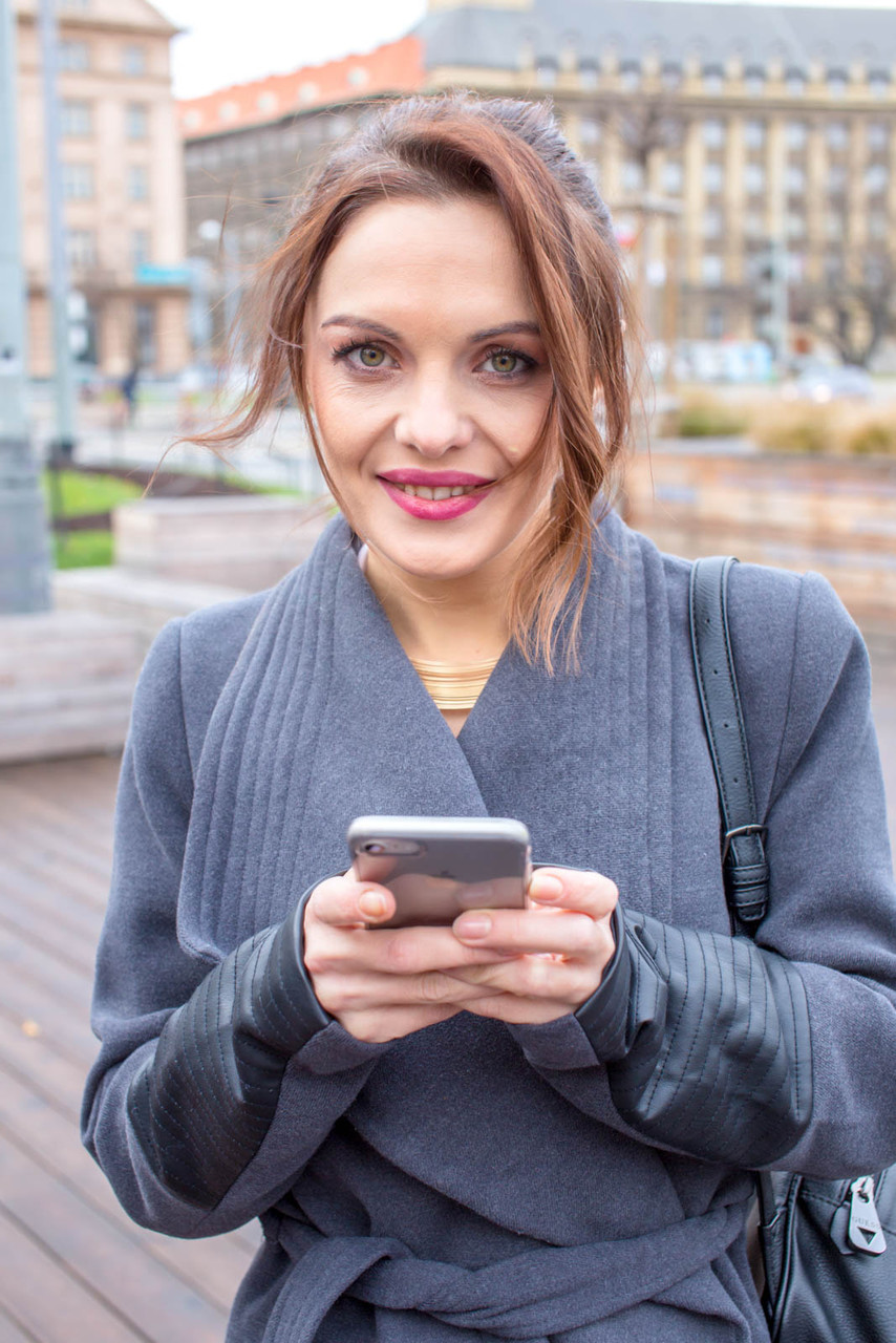 Dominica Phoenix Spits Cum After Interracial Atm Action