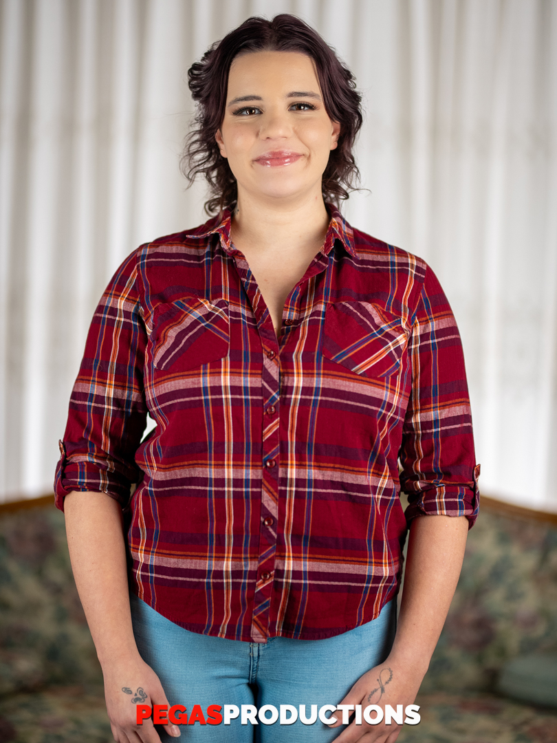 Chubby Brunette Bombshell ChloPrice Bares All