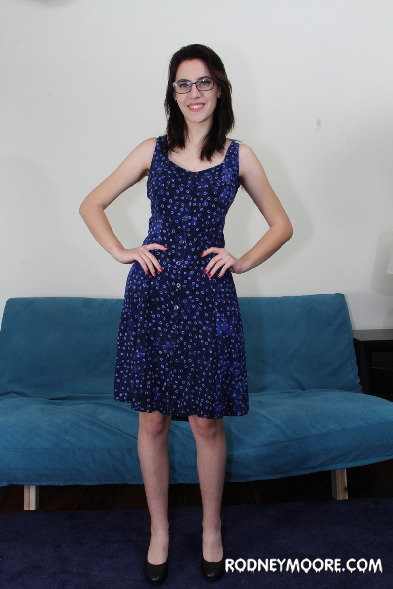 Glasses Babe Alice Hodges Strips To Show Hairy Pussy