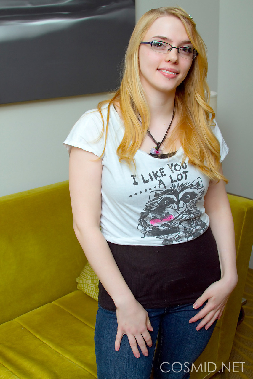 Sue Connor In Glasses Peels Jeans And Shows Her Big Tits