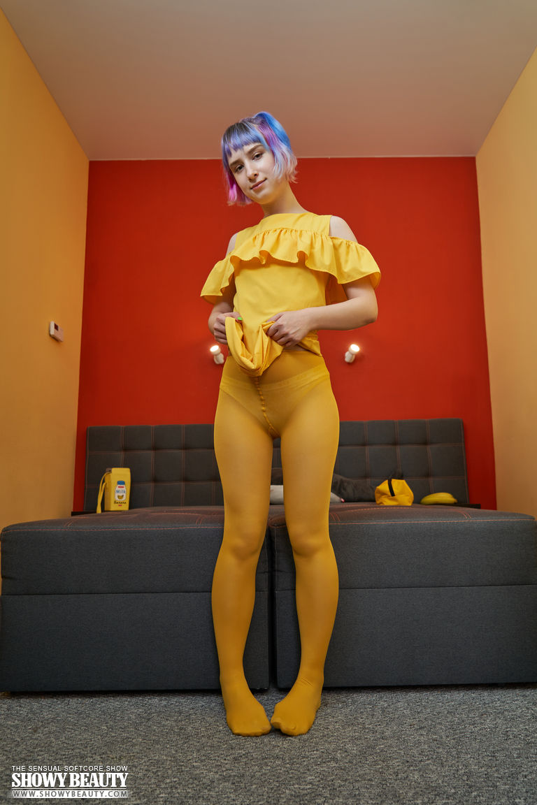 Young Pinky With Dyed Hair Strips Totally Naked During Striptease Show