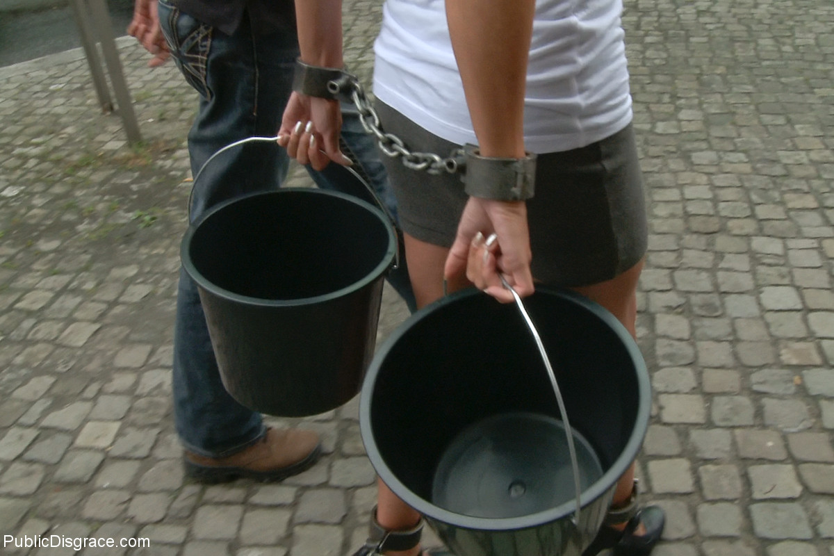 Sophie Logan And Steve Holmes Public Disgrace Porn Images