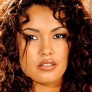 Christina L Santiago